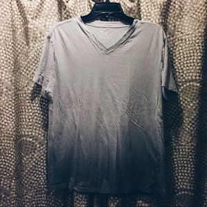 GAP men’s (or unisex) blue v neck medium t shirt